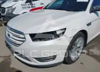 2015 Ford TAURUS photo