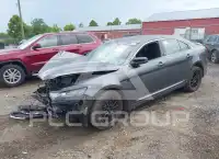 2015 Ford TAURUS фото