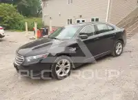 2015 Ford TAURUS photo