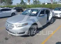 2015 Ford TAURUS фото