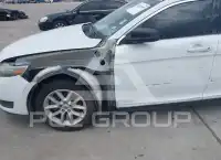 2015 Ford TAURUS фото