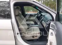 2015 Ford EXPLORER фото