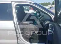 2015 Ford EXPLORER photo