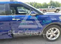 2015 Ford EXPLORER photo