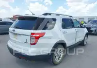 2015 Ford EXPLORER photo