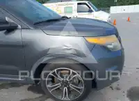 2015 Ford EXPLORER photo