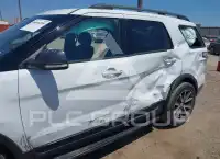 2015 Ford EXPLORER фото