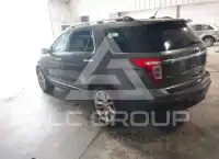 2015 Ford EXPLORER photo