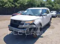 2015 Ford EXPLORER фото