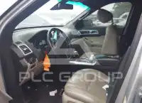 2015 Ford EXPLORER фото