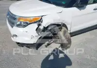 2015 Ford EXPLORER photo