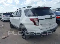 2015 Ford EXPLORER photo