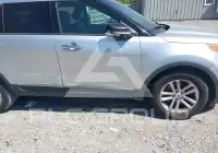 2015 Ford EXPLORER photo