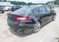 2015 Ford FUSION photo