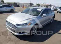 2015 Ford FUSION photo