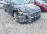 2015 Ford FUSION фото