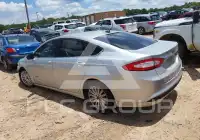 2015 Ford FUSION фото