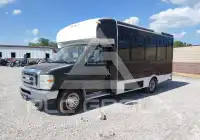2015 Ford E-350 фото