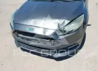 2015 Ford FOCUS фото