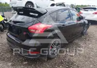 2015 Ford FOCUS фото