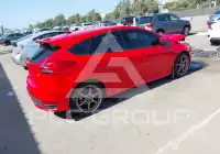 2015 Ford FOCUS фото