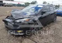 2015 Ford FOCUS фото