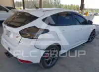 2015 Ford FOCUS фото