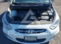 2015 Hyundai Accent фото
