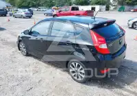 2015 Hyundai Accent photo