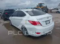 2015 Hyundai Accent photo