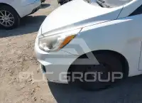 2015 Hyundai Accent photo