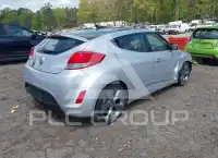 2015 Hyundai Veloster photo