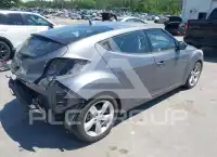 2015 Hyundai Veloster photo