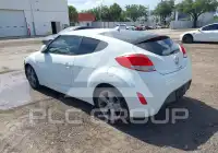 2015 Hyundai Veloster photo