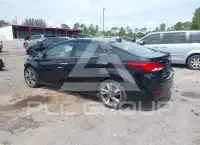 2015 Hyundai Elantra photo