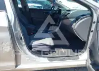 2015 Hyundai Elantra photo