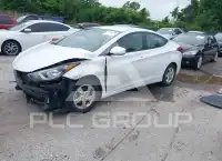 2015 Hyundai Elantra photo