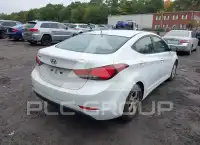 2015 Hyundai Elantra photo
