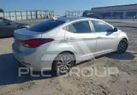 2015 Hyundai Elantra photo