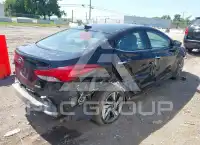 2015 Hyundai Elantra photo