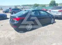 2015 Hyundai Elantra фото