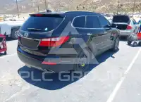 2015 Hyundai Santa Fe photo