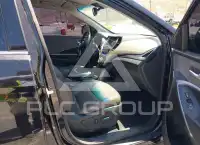 2015 Hyundai Santa Fe photo
