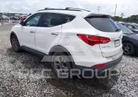 2015 Hyundai Santa Fe photo