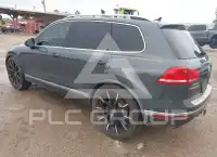 2015 Volkswagen Touareg фото