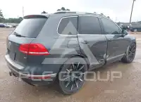2015 Volkswagen Touareg фото