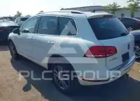 2015 Volkswagen Touareg photo