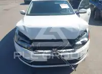 2015 Volkswagen Passat photo