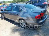 2015 Volkswagen Passat photo