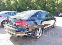 2015 Volkswagen Passat photo